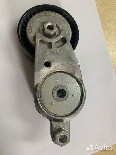 Ролик натяжной, приводного ремня VKM61091