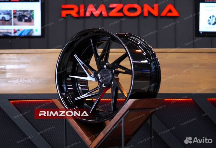 Двусоставные кованые диски R20 на Camaro