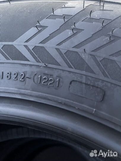 Nokian Tyres Hakkapeliitta 10p SUV 235/65 R18