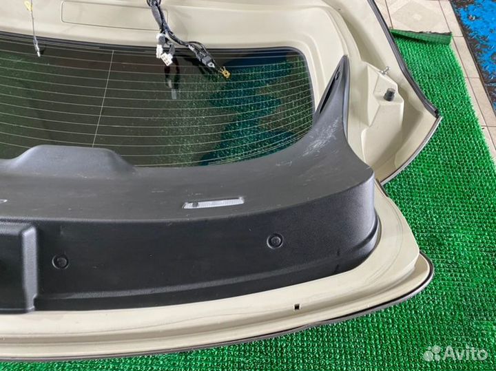 Обшивка двери багажника Infiniti Fx35, Fx37, Fx50