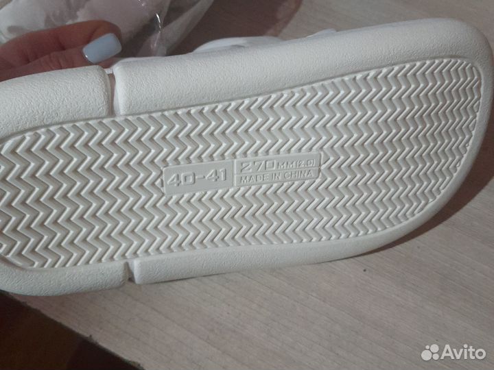 Женские домашние тапочки