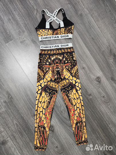 Костюм комбинезон фитнес