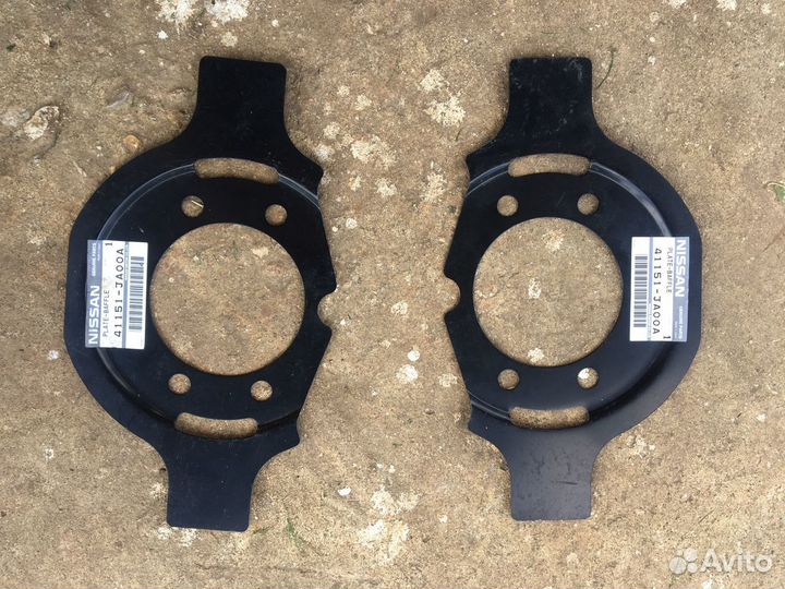 Пыльники передних тормозных дисков Murano Z51