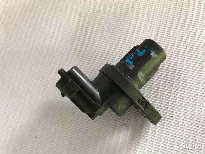 Датчик положения распредвала Mercedes-Benz Slk-280