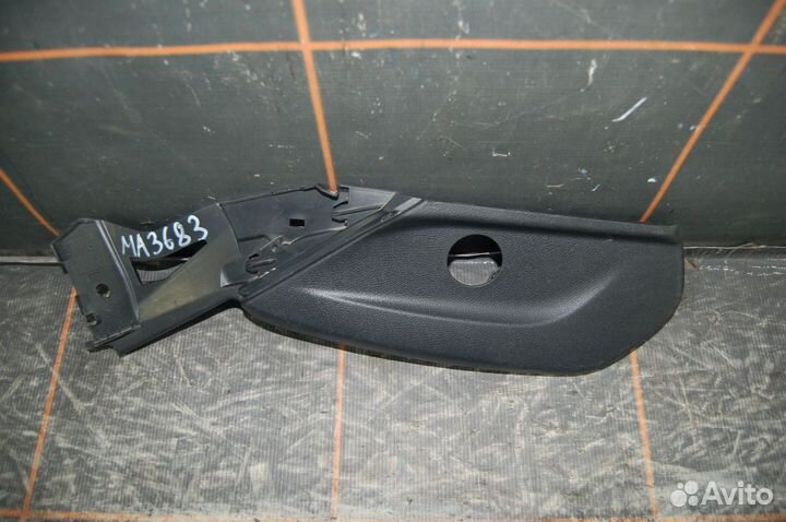 Накладка сиденья левого - Mercedes-Benz C- W205