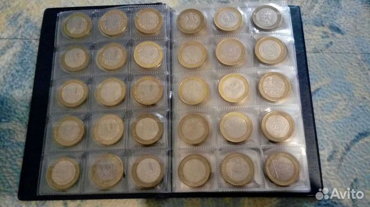 Коллекция 114 десятирублевых биметаллических моне