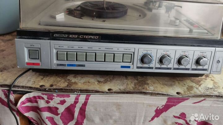 Проигрыватель винила Вега 109