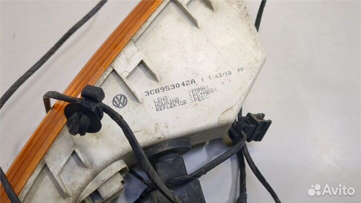 Поворот Volkswagen Passat CC, 2012