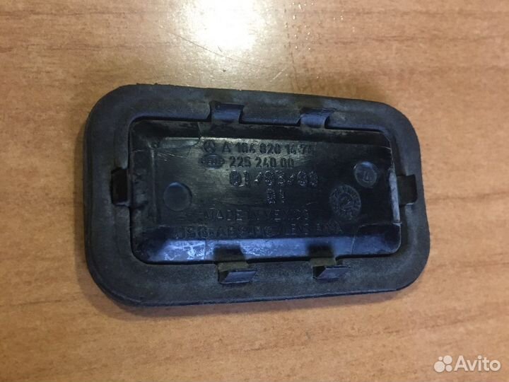 Отражатель Mercedes-Benz