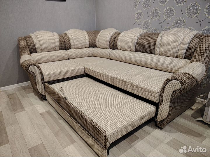 Угловой диван