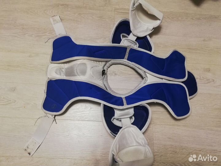 Нагрудник хоккейный jr l