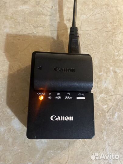 Зарядка для фотоаппарата Canon lc-e6e