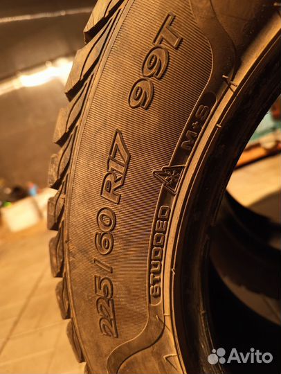 Sava Eskimo Stud 225/60 R17 99T