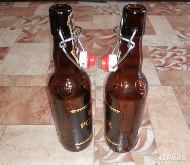 Банки. Бутылки с бугельной пробкой