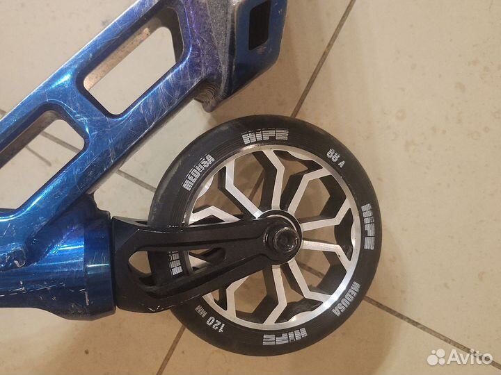 Трюковый самокат Hipe XL