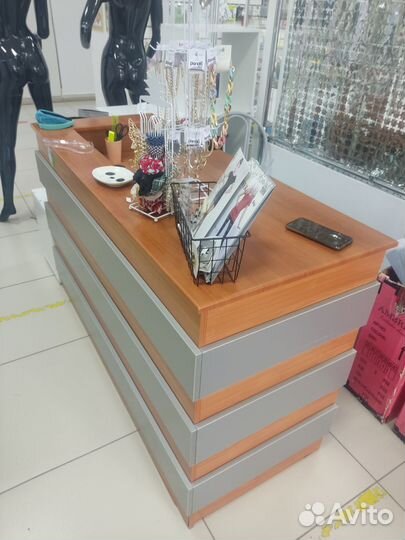 Мебель для магазина бу