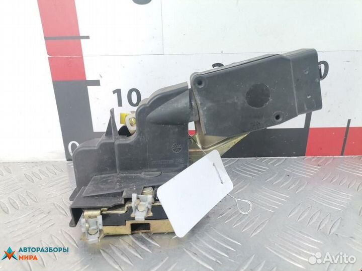 Замок двери передней правой Mitsubishi Space Star