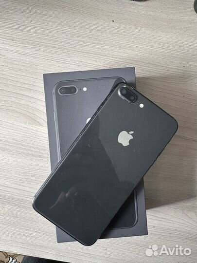 iPhone 8 Plus, 64 ГБ