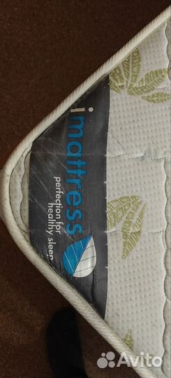 Кровать с матрасом