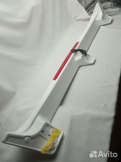 Спойлер Mitsubishi Pajero 4 (2006-2020)