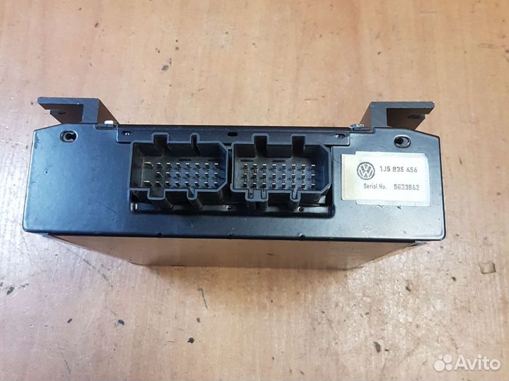 Усилитель мощности звука VW golf 4 / passat B5