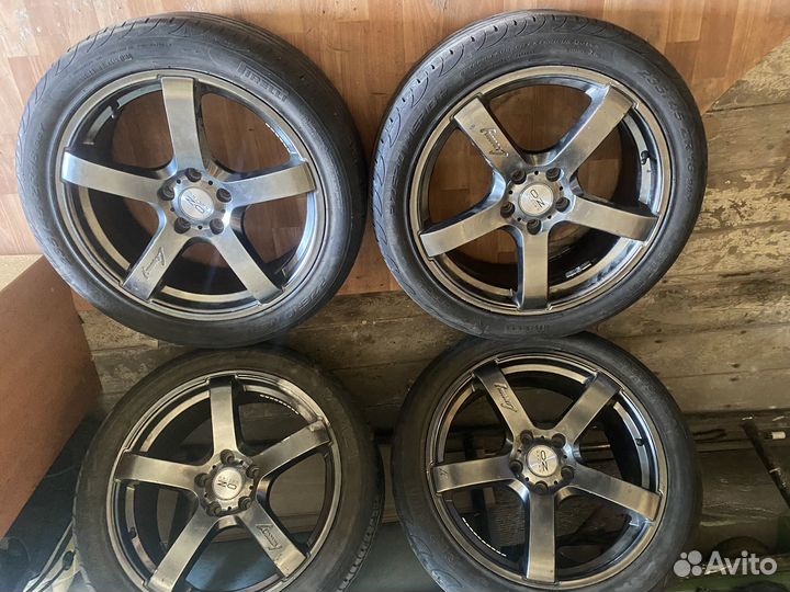 R18 Pirelli P Zero 235/45, PCD 5x114.3 DIA 70
