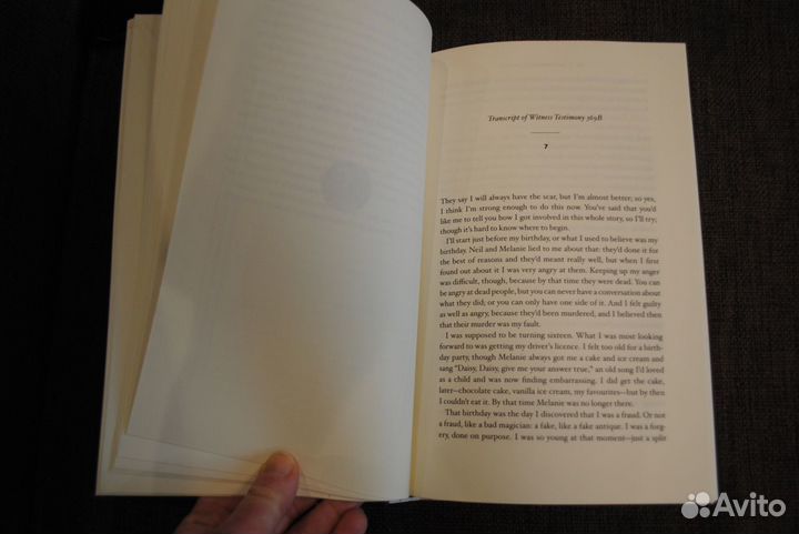 Книга Маргарет Этвуд Заветы на английском