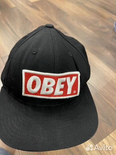 Кепка obey