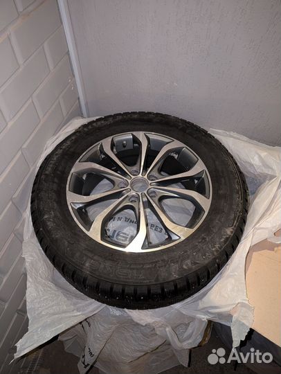 Nokian Tyres Hakkapeliitta 7 235/60 R17