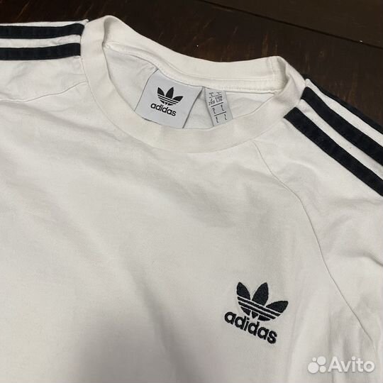 Лонгслив adidas