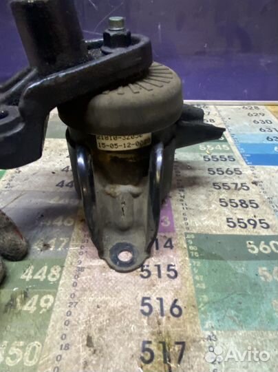 Опора двигателя правая на hyundai i40