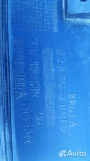 Накладка двери задняя правая Nissan Qashqai