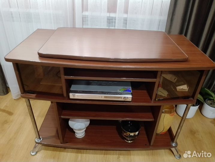 Тумба под телевизор