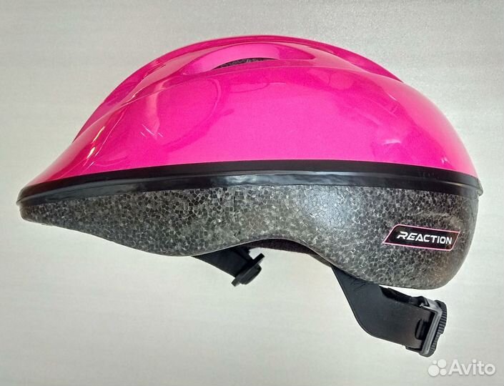 Роликовые коньки, шлем и защита