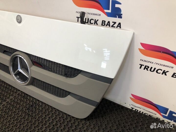 Капот Mercedes-Benz Actros