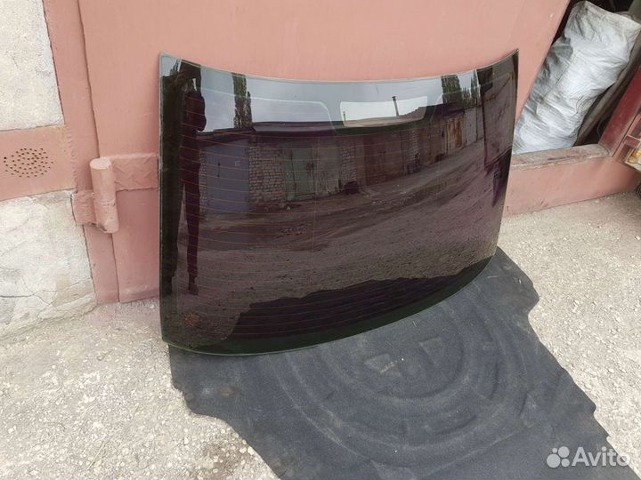 Стекло заднее Volvo s80