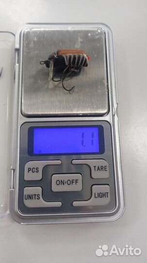 Воблер бронзовка