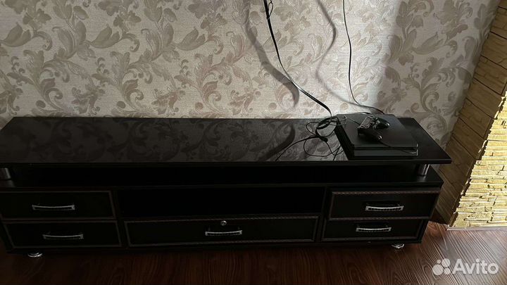 Тумба под тв