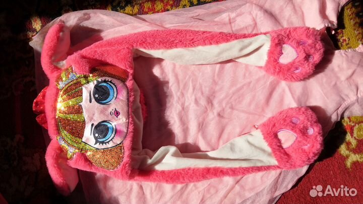 Шапка с двигающимися ушами и музыкой