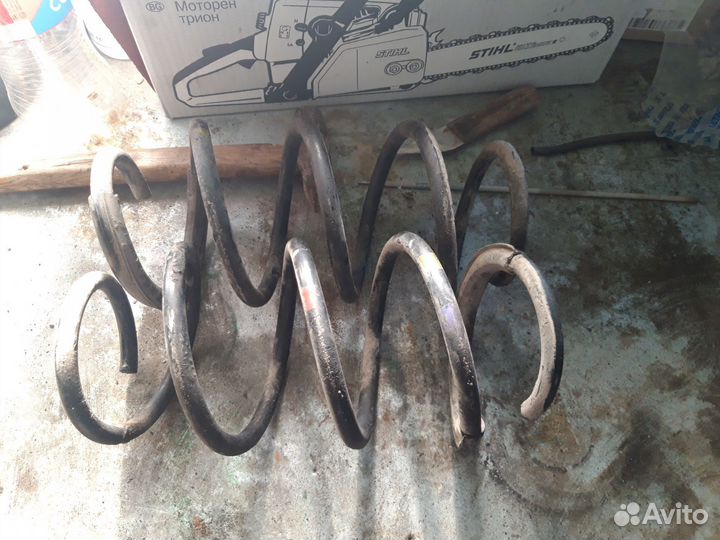 Пружины передние на Hyundai Solaris, Kia Rio 3