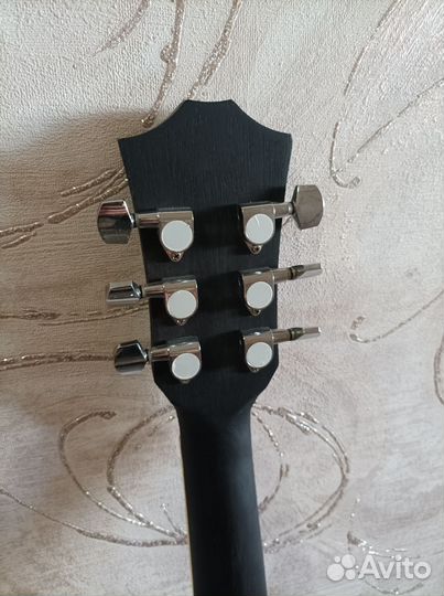 Акустическая гитара бу