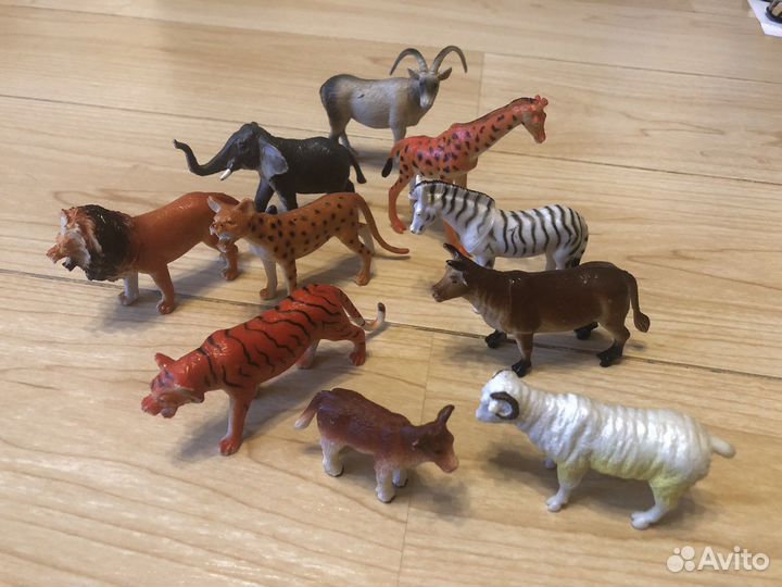 Набор фигурок животных