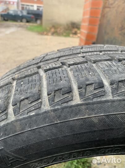 Yokohama Ice Guard Studless IG50 225/55 R18