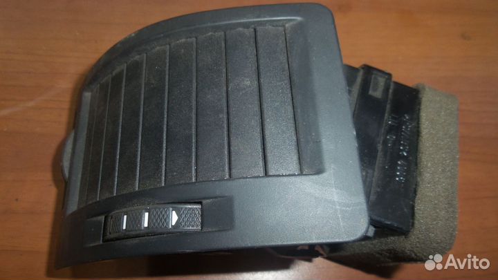 Дефлектор воздушный для Skoda Octavia левый