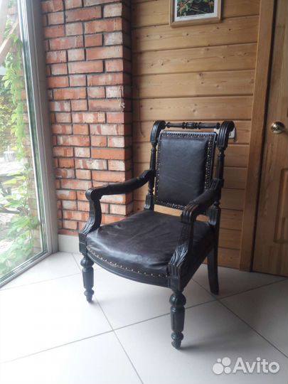Кресло старинное антикварное