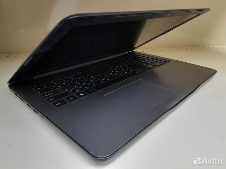 Ноутбук DEll / Core I5 / 8Gb / Radeon HD