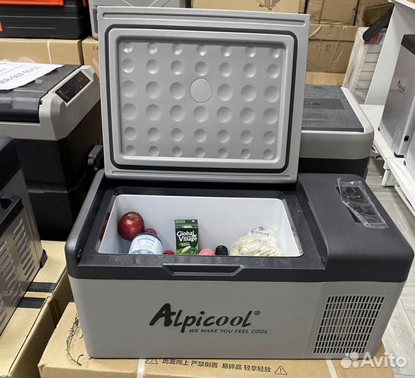 Компрессорный мини авто холодильник Alpicool