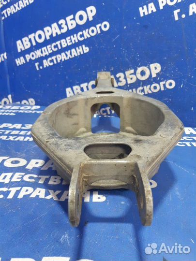 Задний рычаг под пружину Nissan Teana J32 седан