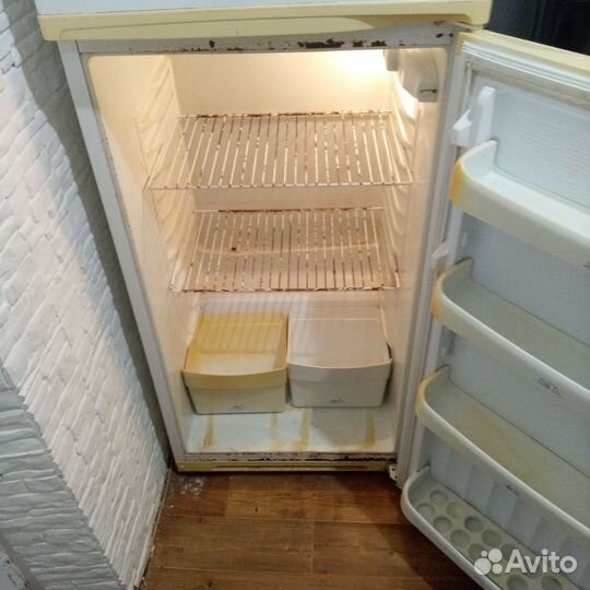 Холодильник бу не рабочий