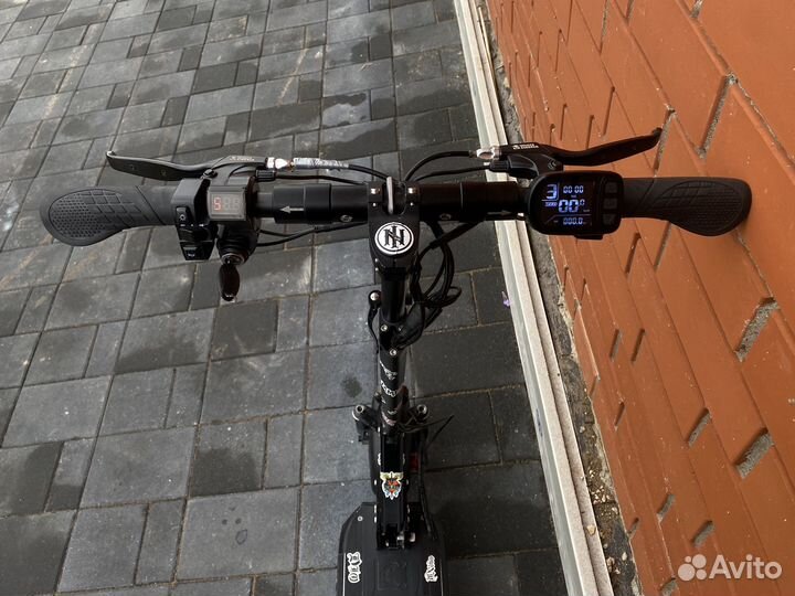 Электросамокат White Siberia luna